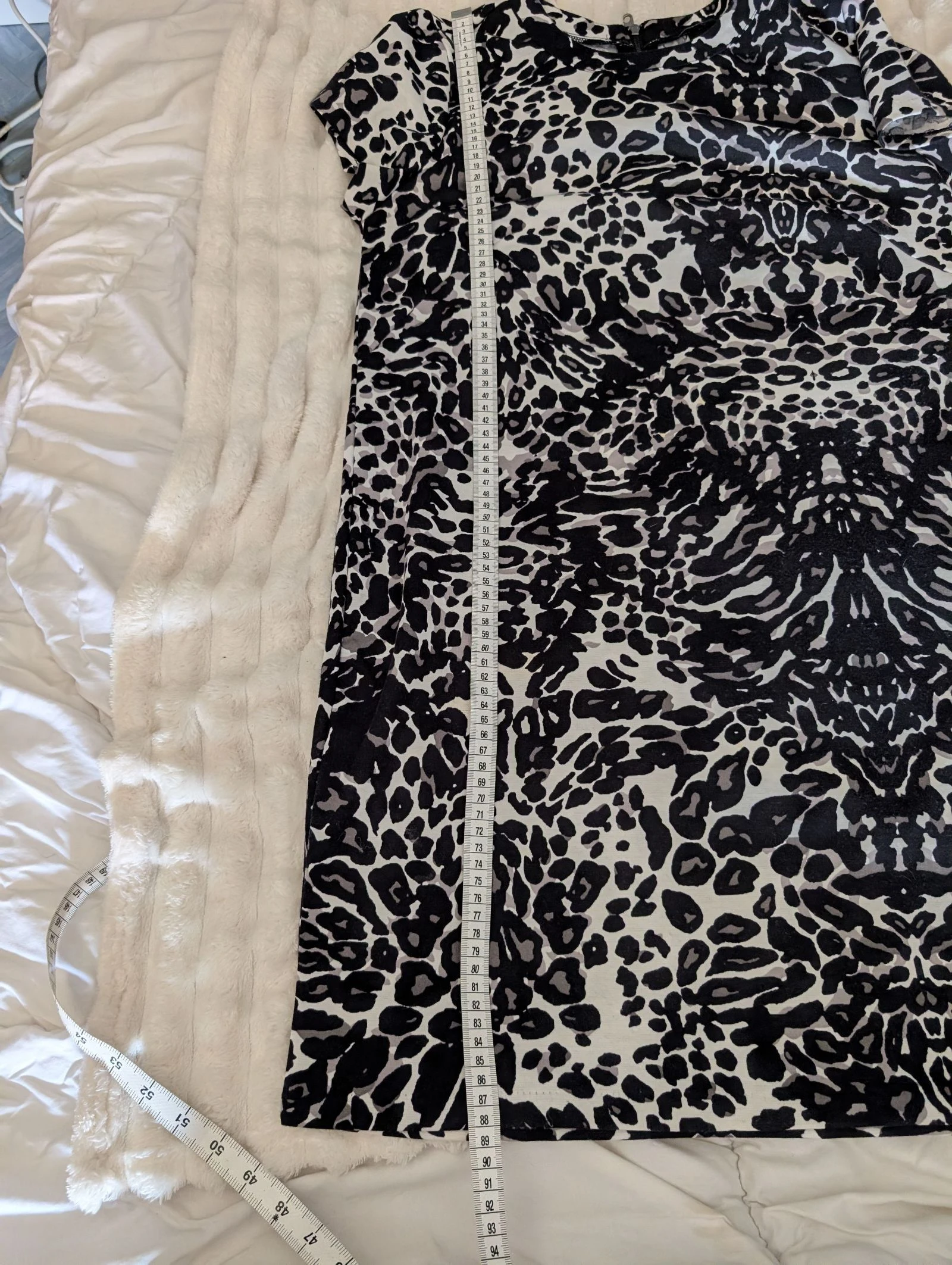 Magnífico vestido com estampa de leopardo – H&M – Tamanho M – photo 9